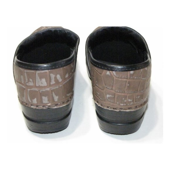 Sanita Nurses Clogs Brown Distressed Size 39 - Picture 5 of 8